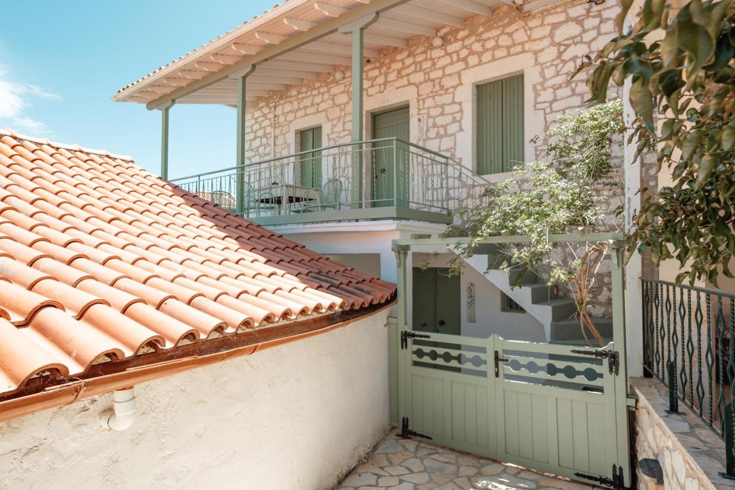 Teacher'S House Spartokhorion Екстер'єр фото